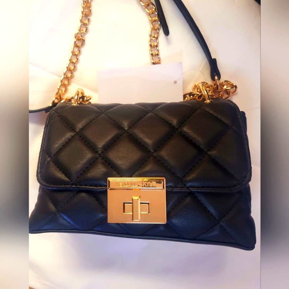 Kendall + Kellie black purse